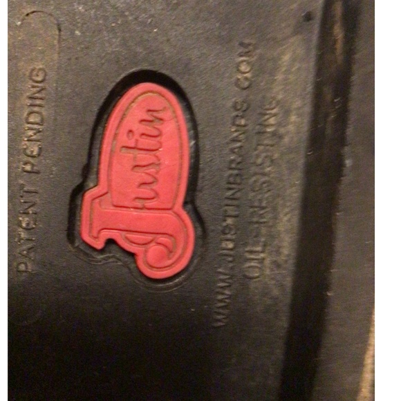 JUSTIN BOOT WITH OIL RESISTANT SOLE SZ 9 1/2 D - Picture 9 of 11